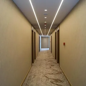 Red Hill 4* Tirana