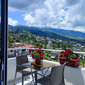 Ubytování v soukromí Vladimir Estate, Gjirokastër
