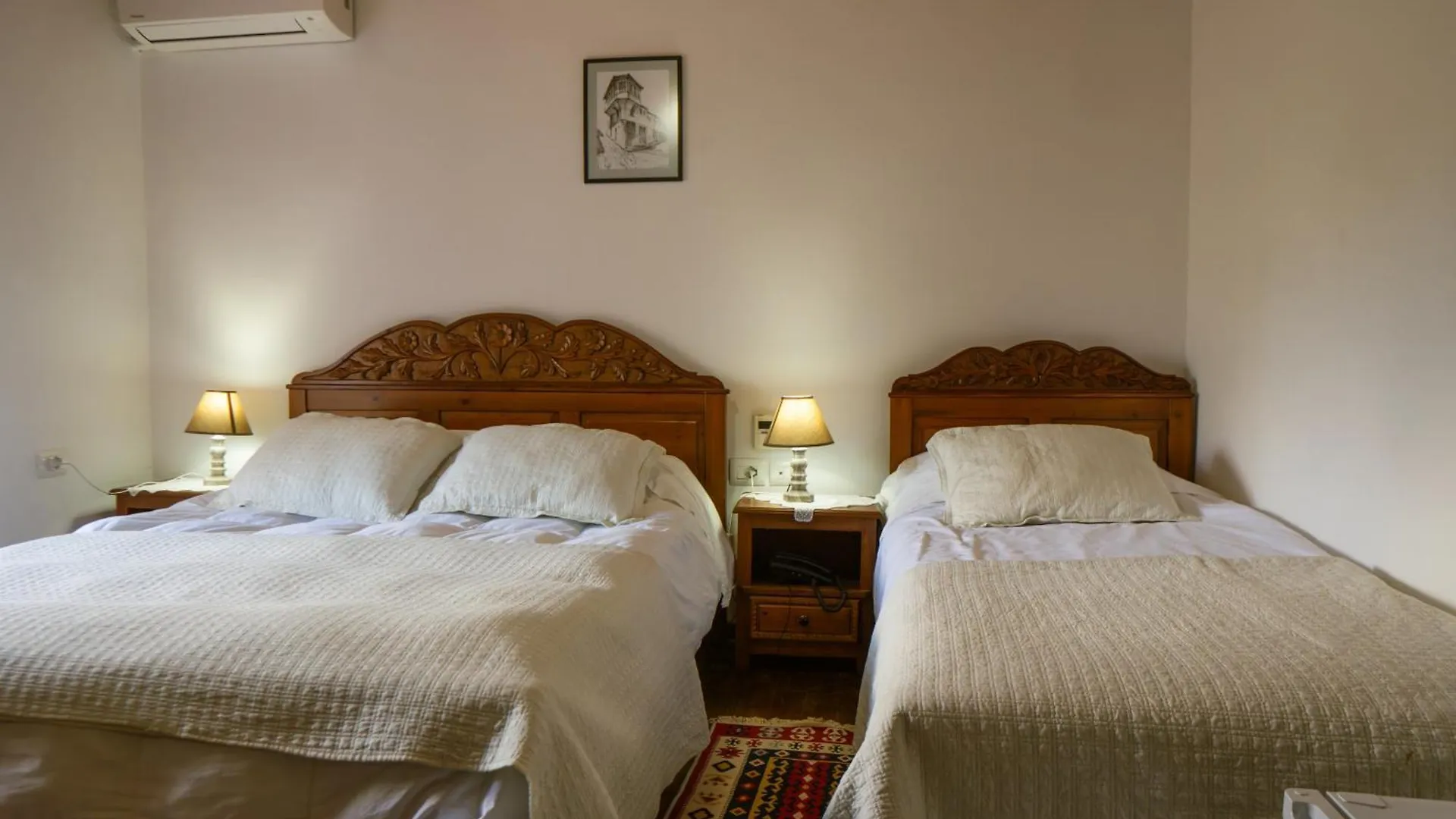 Old Bazaar 1790 Hotel Gjirokaster 3*,  Albania