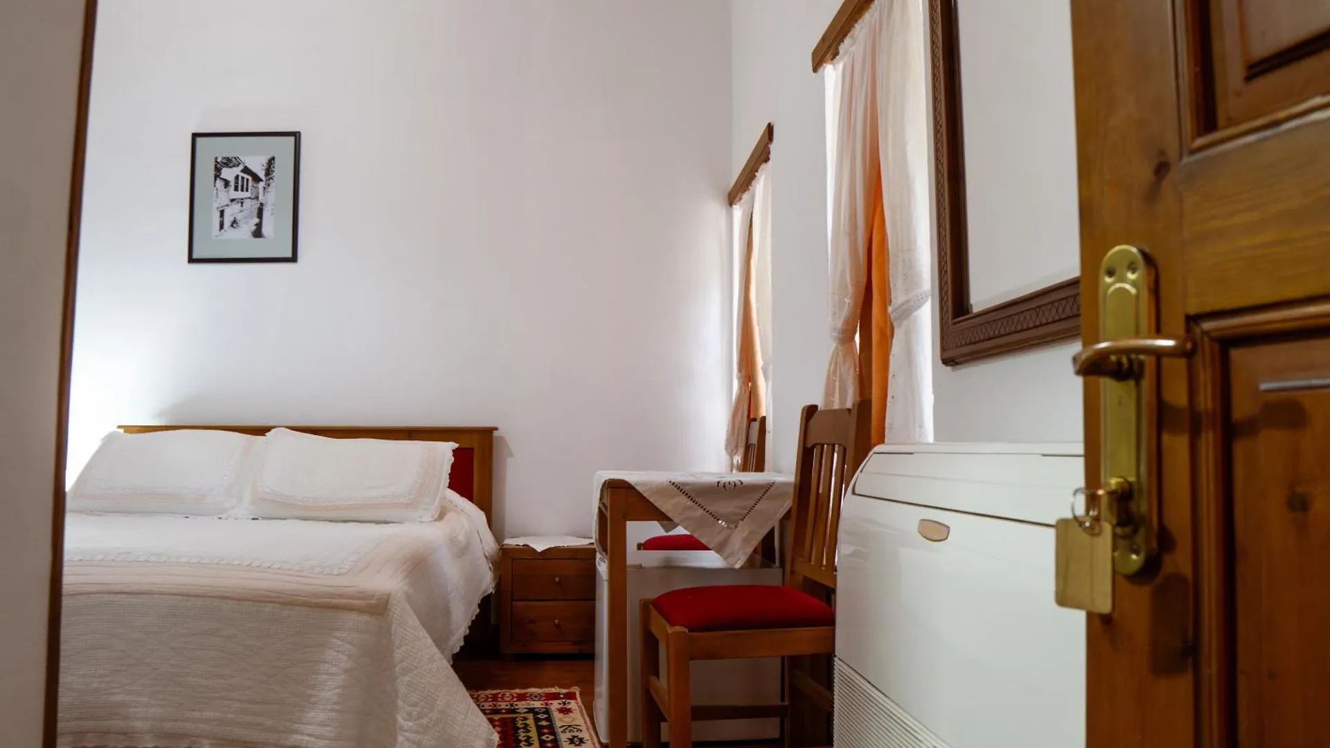 Old Bazaar 1790 Hotel Gjirokaster 3*,  Albania