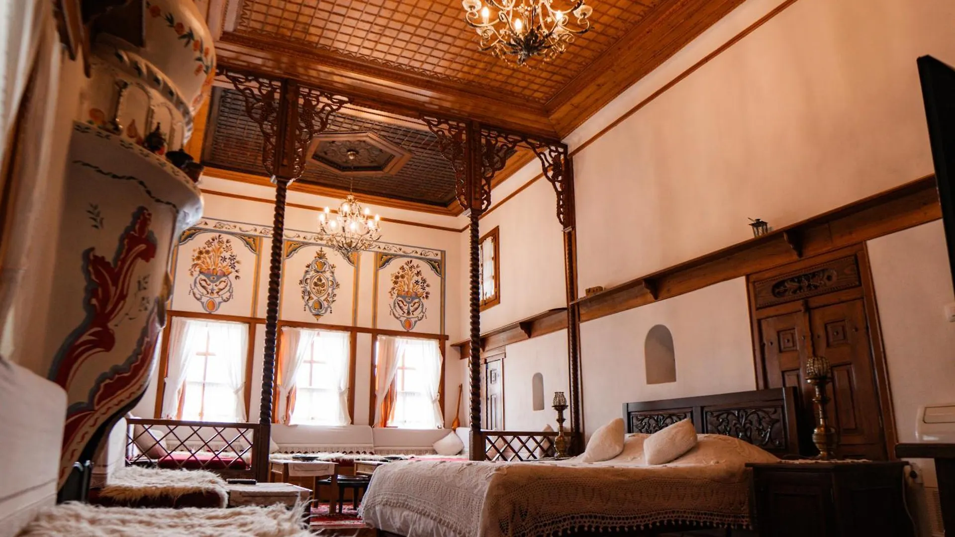 Old Bazaar 1790 Hotel Gjirokaster 3*,
