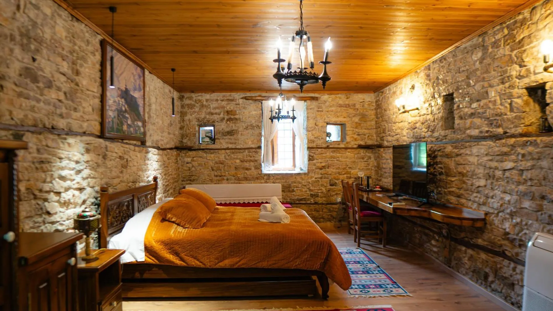 Old Bazaar 1790 Hotel Gjirokaster