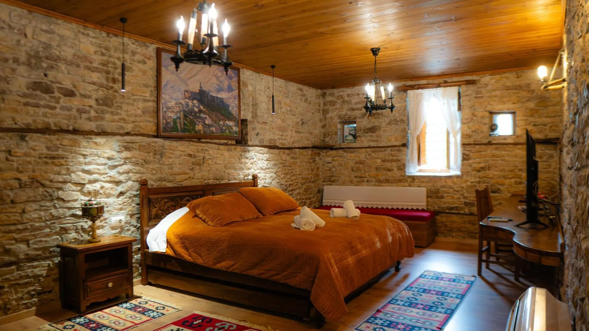Old Bazaar 1790 Hotel Gjirokaster 3*,  Albania