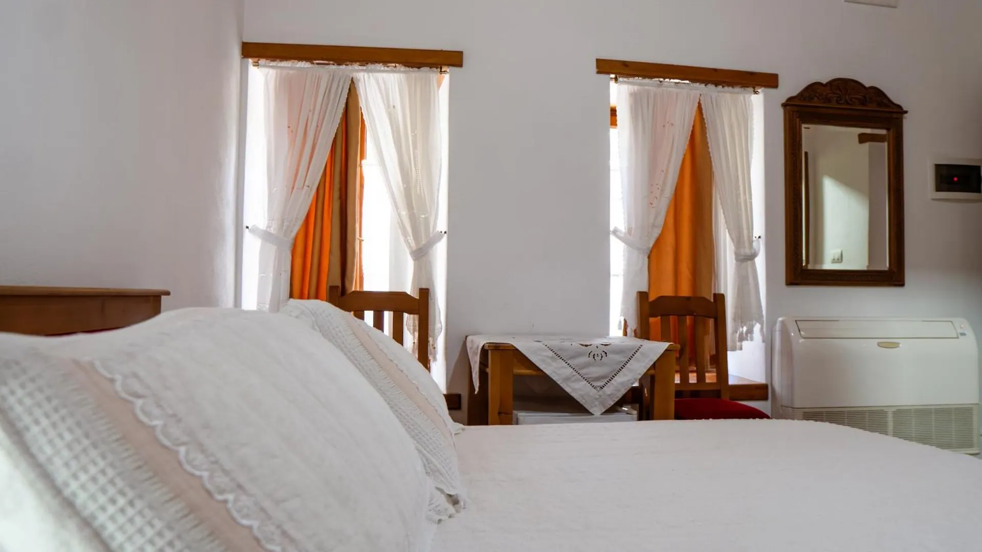 Old Bazaar 1790 Hotel Gjirokaster